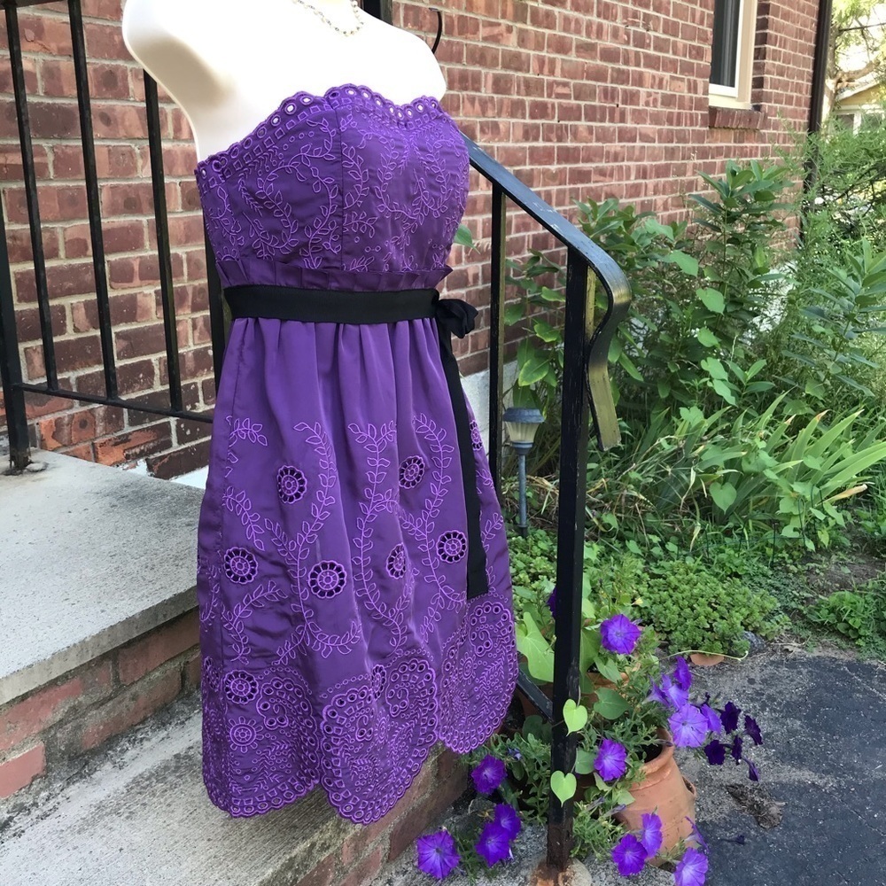 MINUET Purple Violet New With Tag Strapless Eyelet Party Dress Size Small NWT - Picture 2 of 16